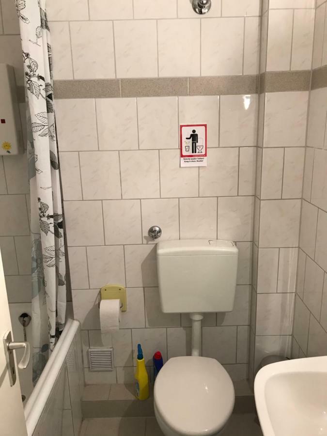 Ferienwohnungen In Moenchengladbach Esterno foto