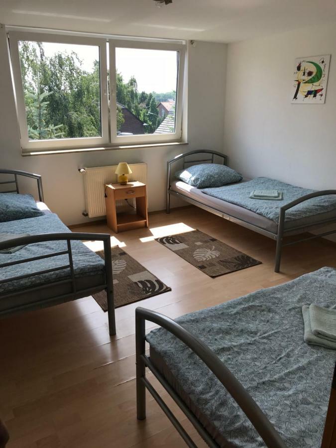 Ferienwohnungen In Moenchengladbach Esterno foto