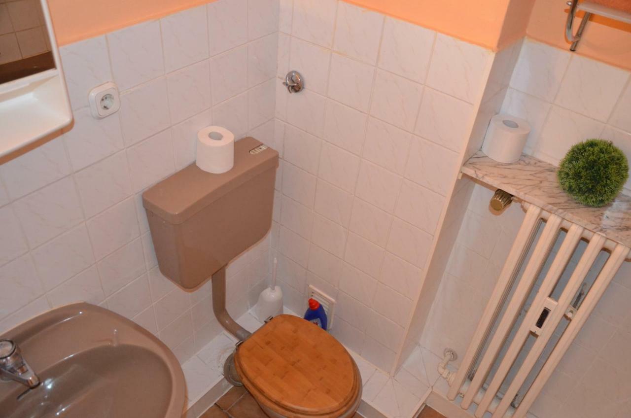 Ferienwohnungen In Moenchengladbach Esterno foto